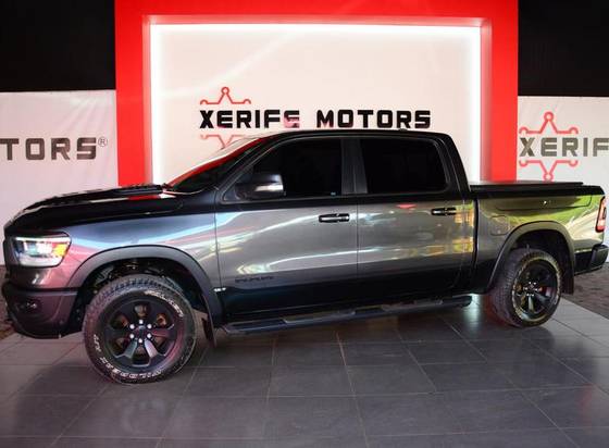 RAM 1500 5.7 V8 GASOLINA REBEL CD 4X4 AUTOMÁTICO